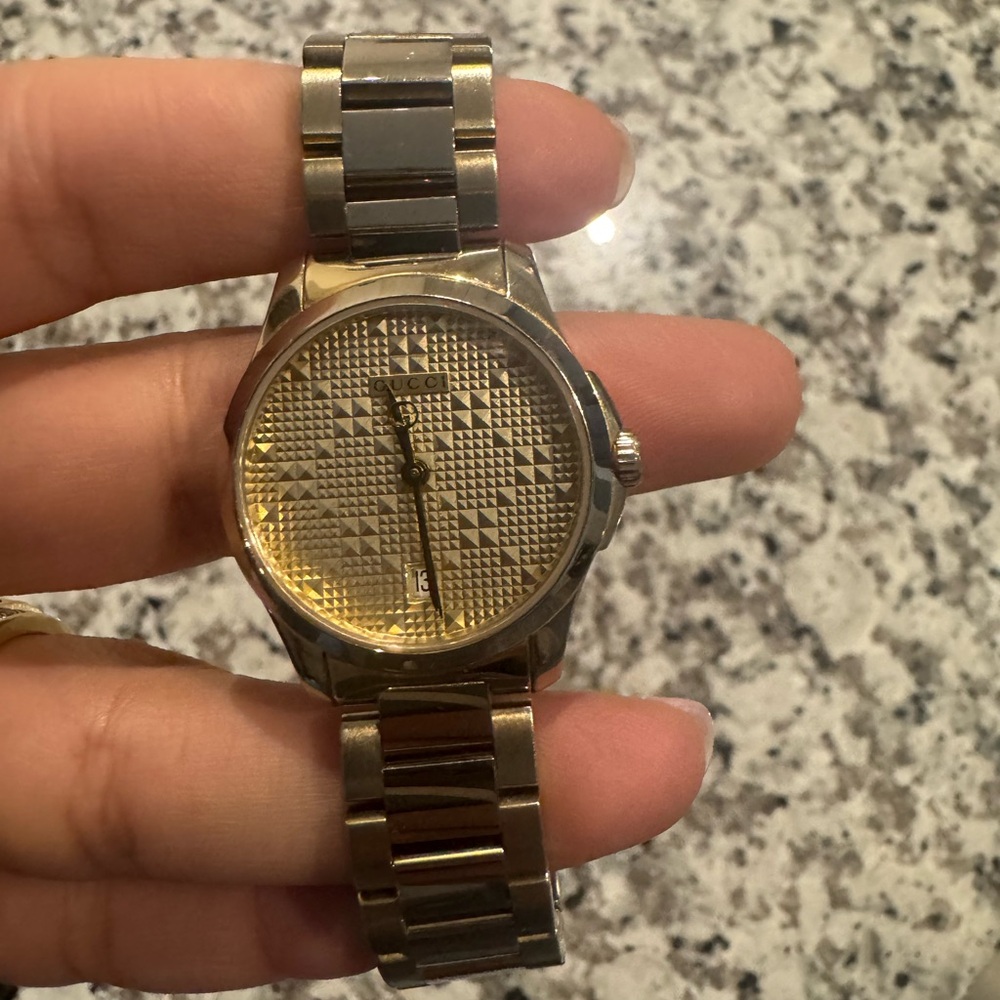 Gucci Gold-Tone Textured Dial Watch - Picture 6 of 6